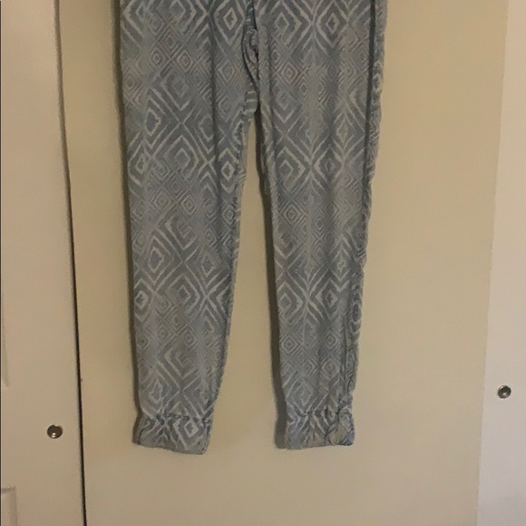 3/$25 Woman’s pants size 7/9 NWT - Picture 8 of 9